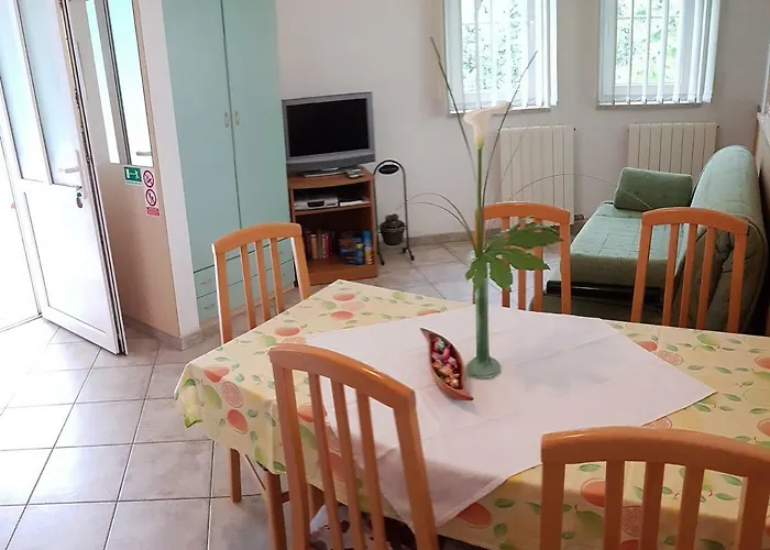 Noela Apartment *