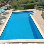 Noela Pula